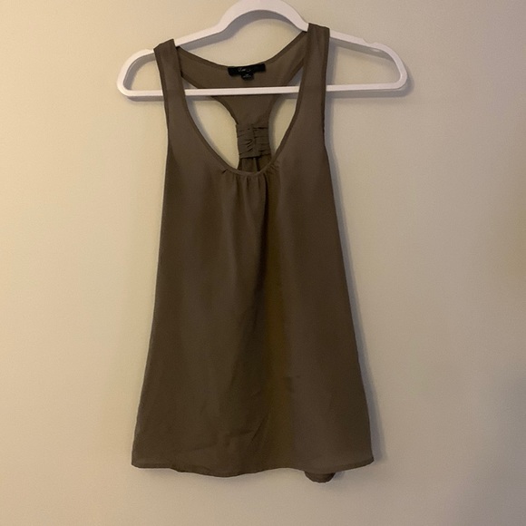 Brown top - Picture 1 of 3